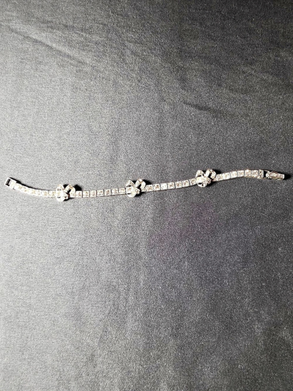 Gorgeous Vintage Signed OTIS Sterling Silver Rhinestone Bow Line Bracelet